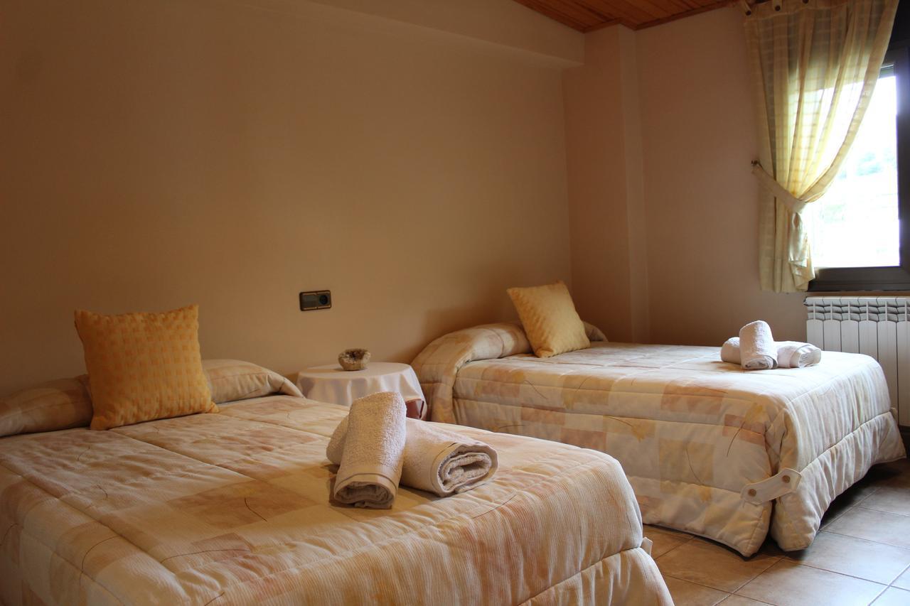 Apartamentos Turisticos Can Rocamora Aren Eksteriør billede